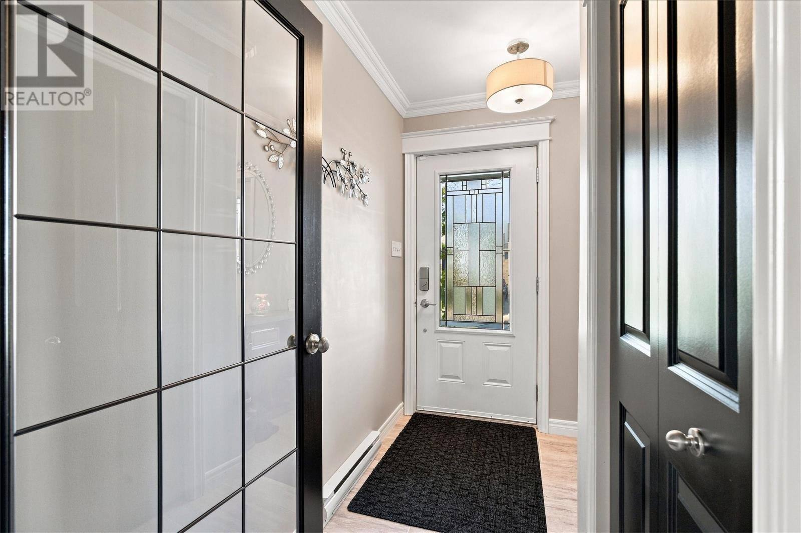 7 Brant Drive, photo 2 of 30