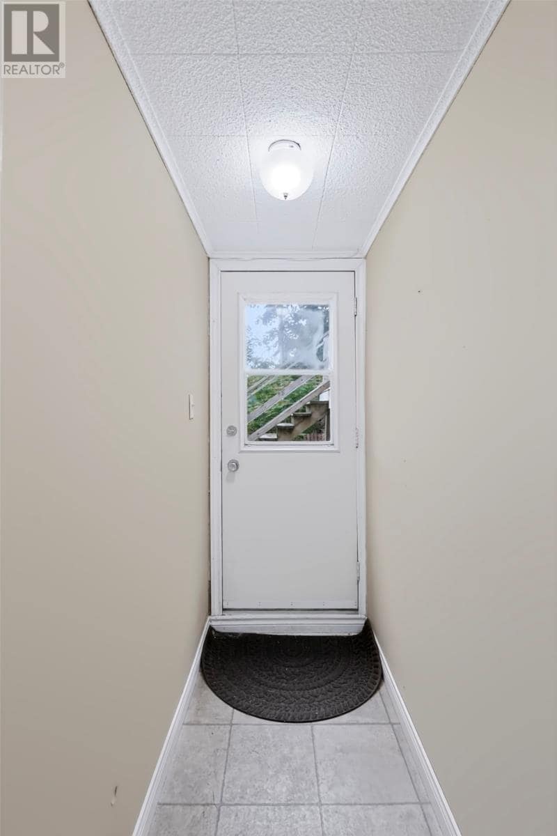 15 Farrell Drive, photo 21 of 24