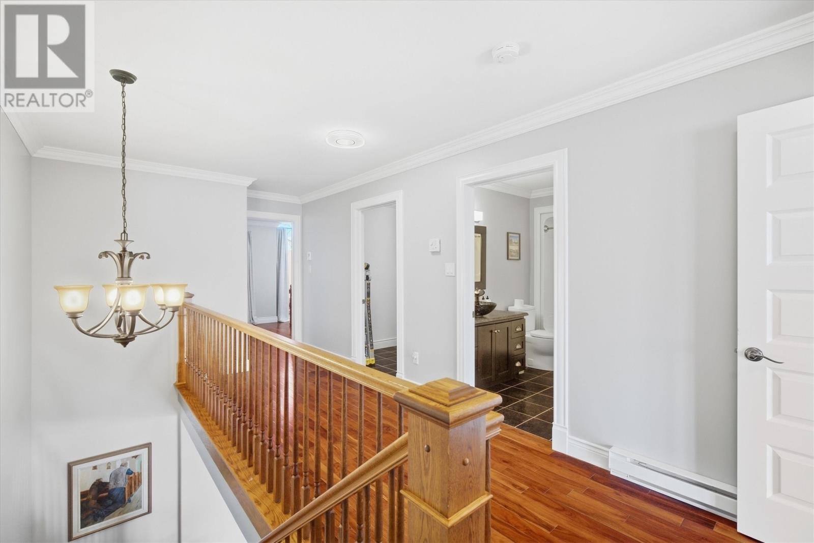 28 Lions Crescent Unit#6, photo 18 of 41