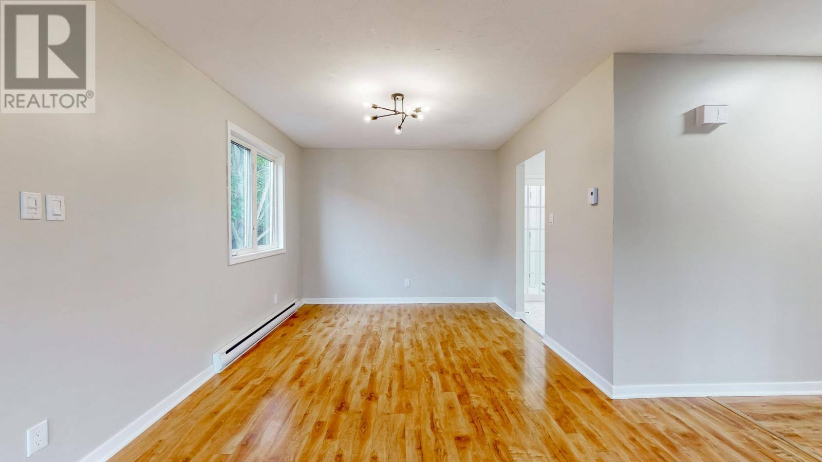 215 Canada Drive, photo 10 of 44