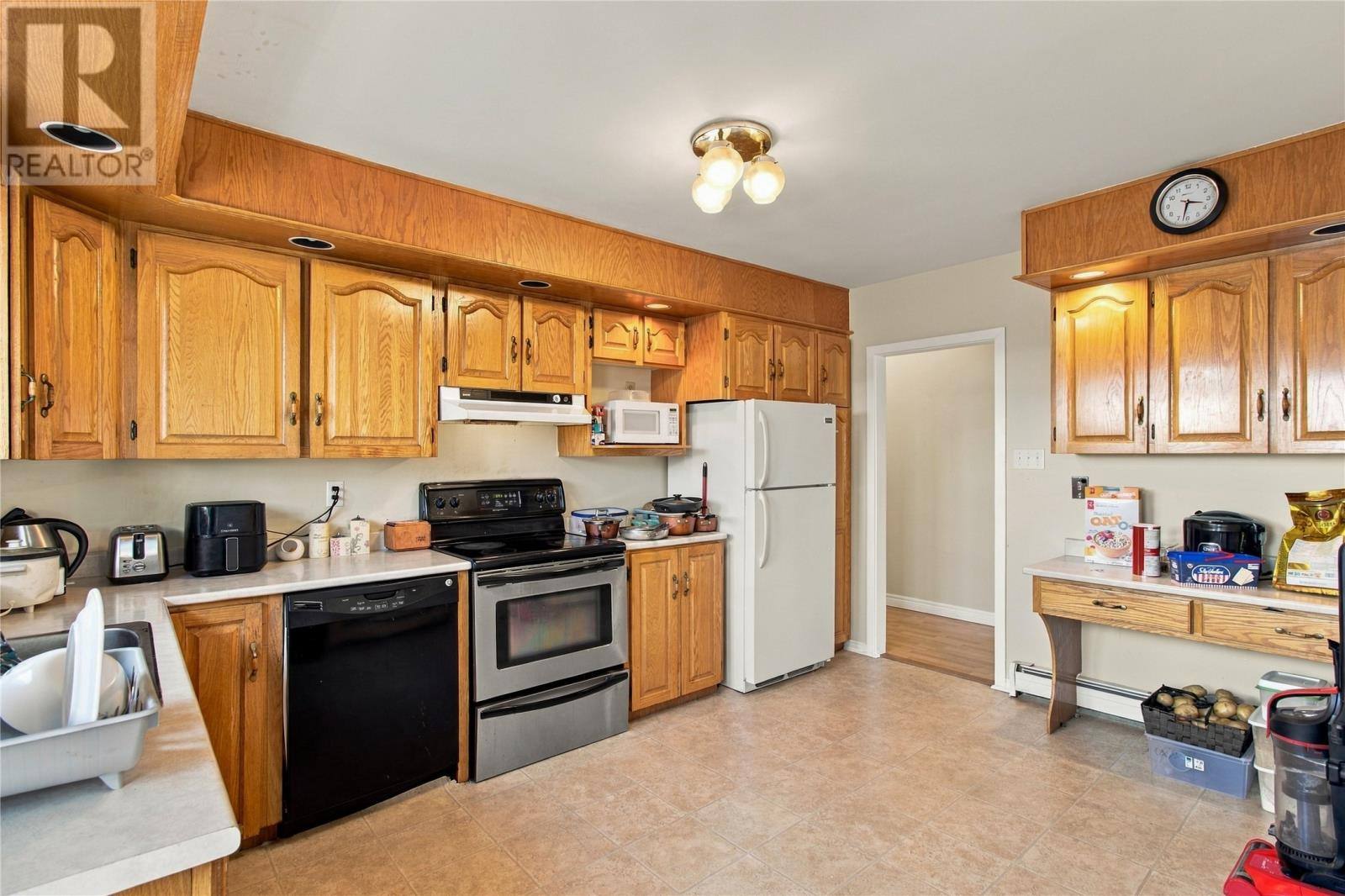 51 Boyle Street, photo 3 of 30