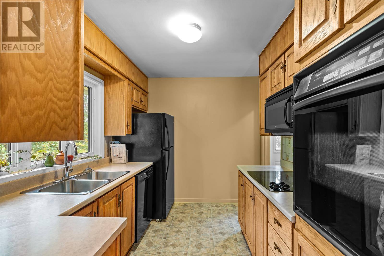368 Conception Bay Highway, photo 14 of 37