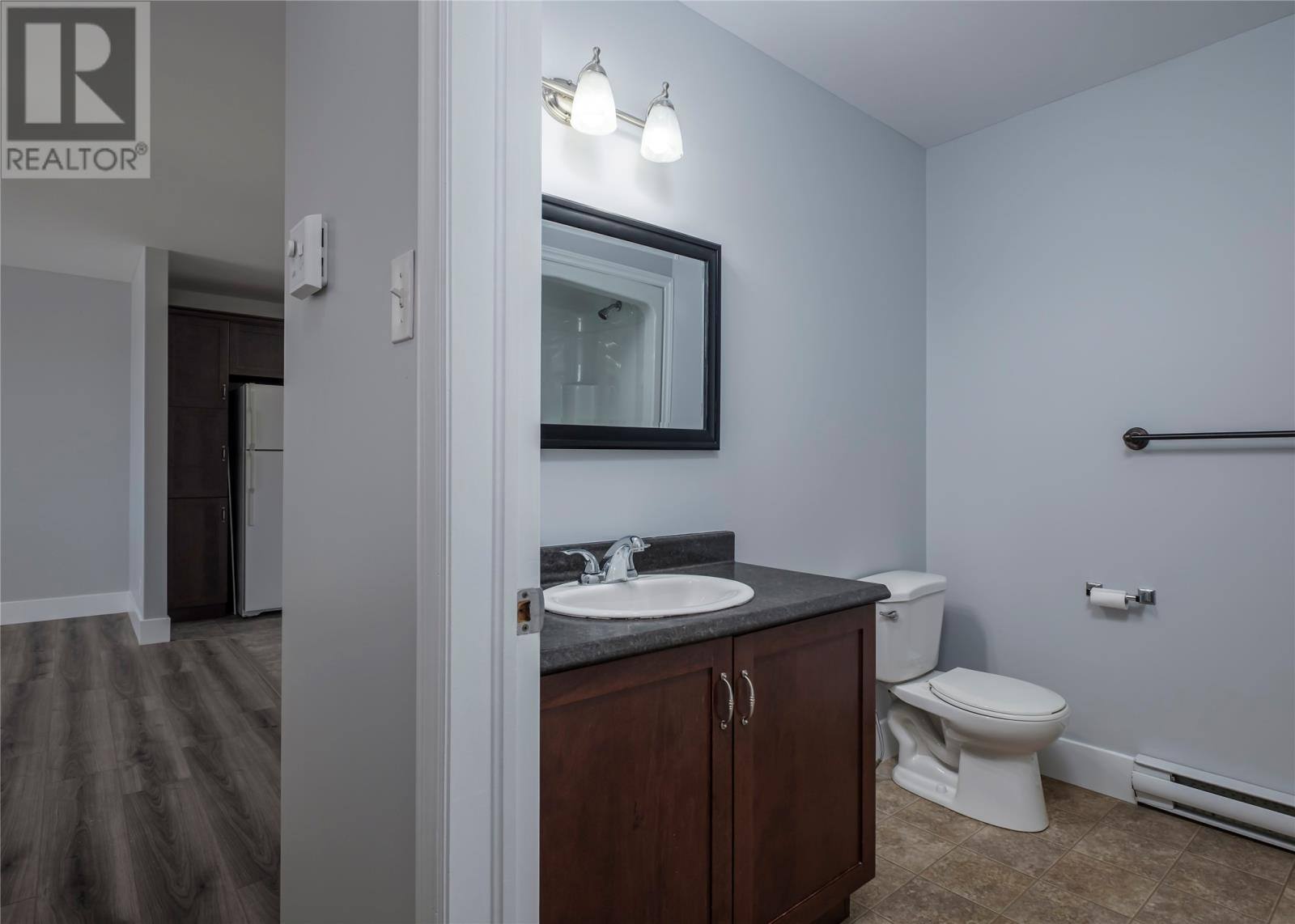5 Mayfair Avenue, photo 13 of 40