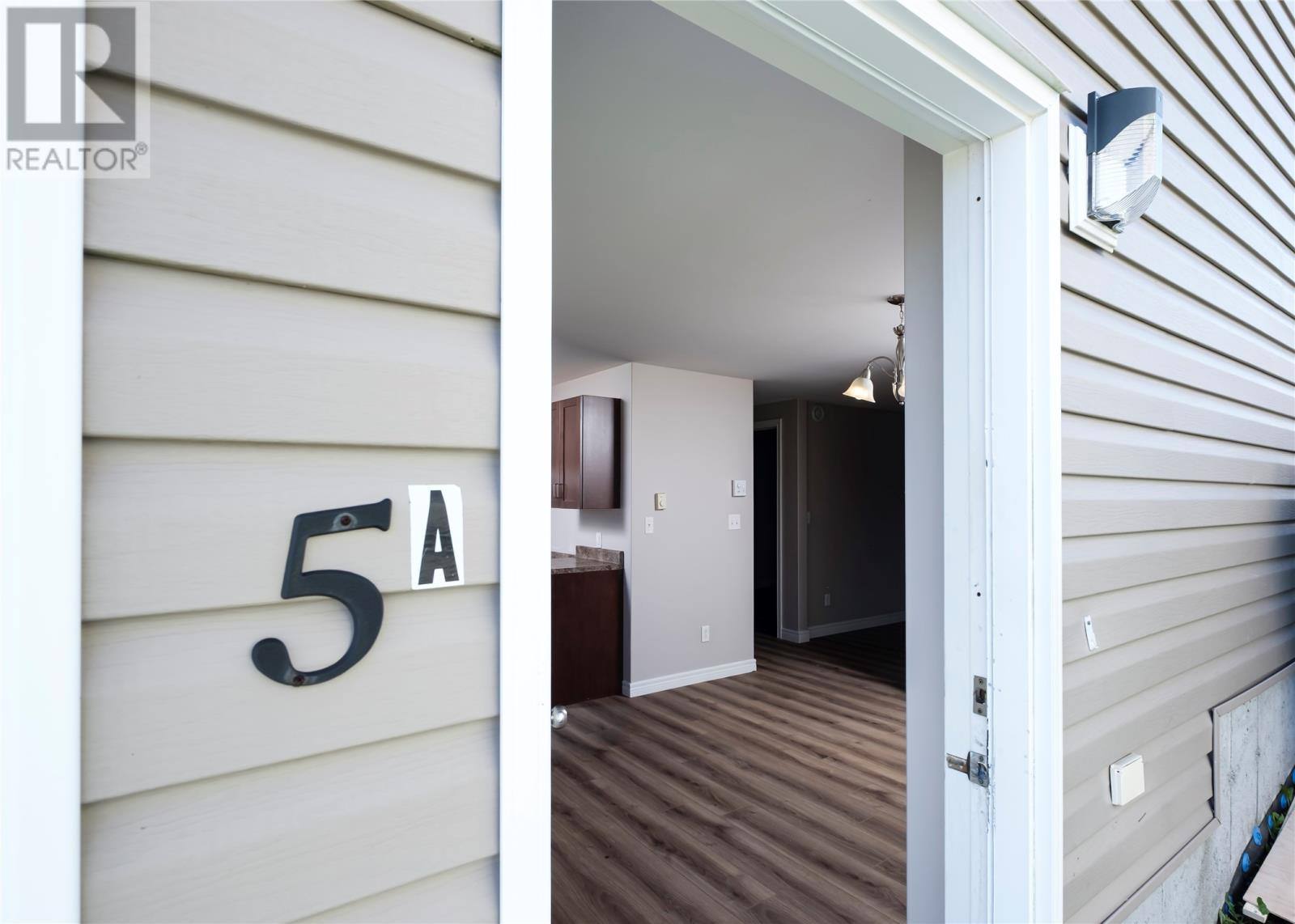 5 Mayfair Avenue, photo 26 of 40