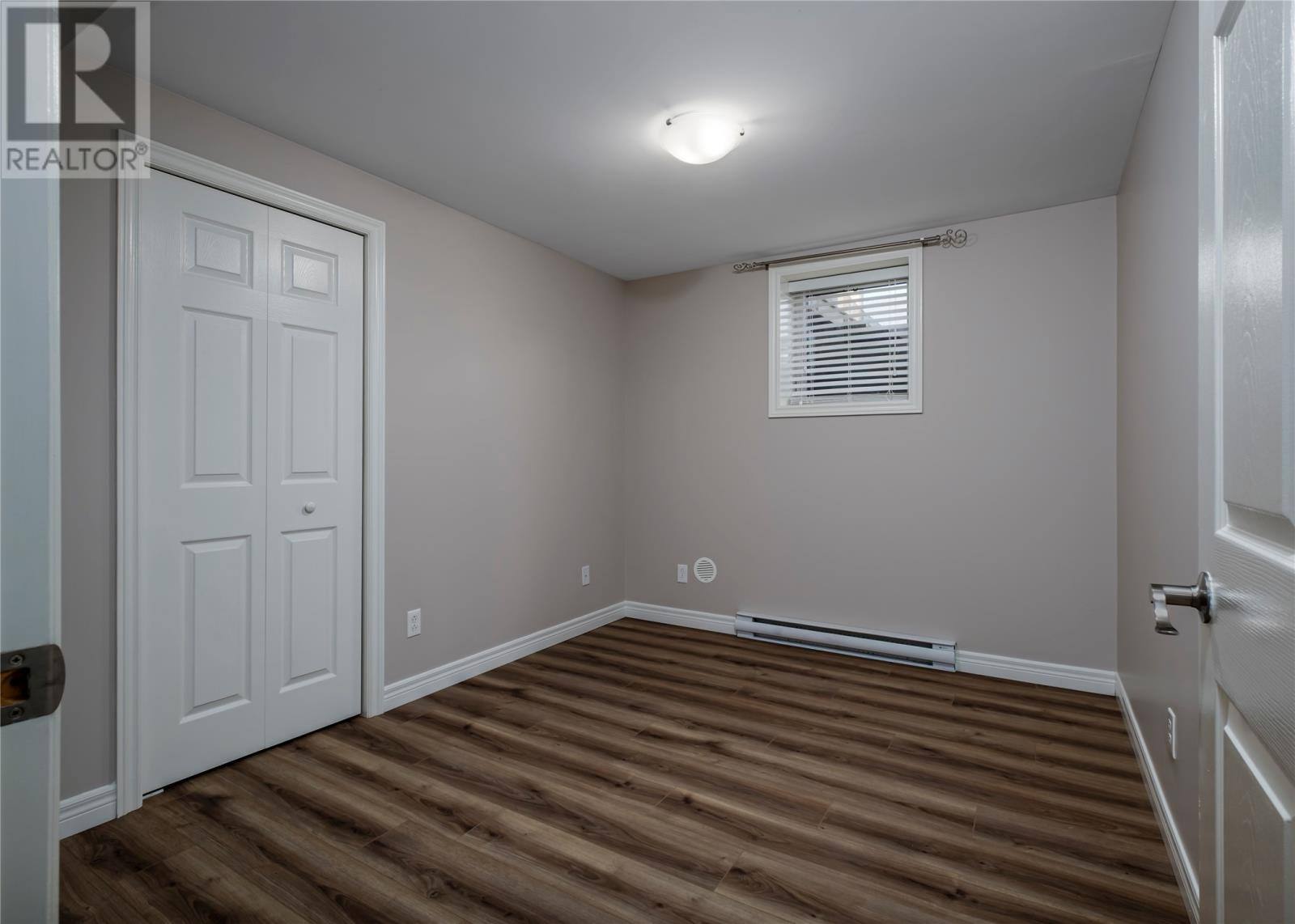 5 Mayfair Avenue, photo 38 of 40