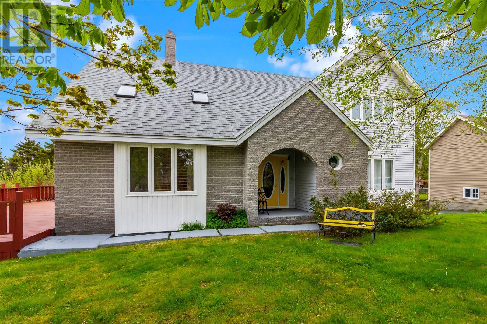 28 Dawes Hill Road, photo 1 of 45