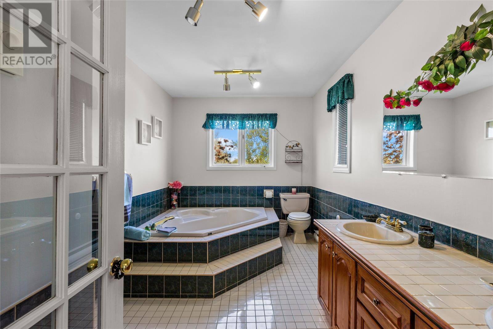 28 Dawes Hill Road, photo 29 of 45