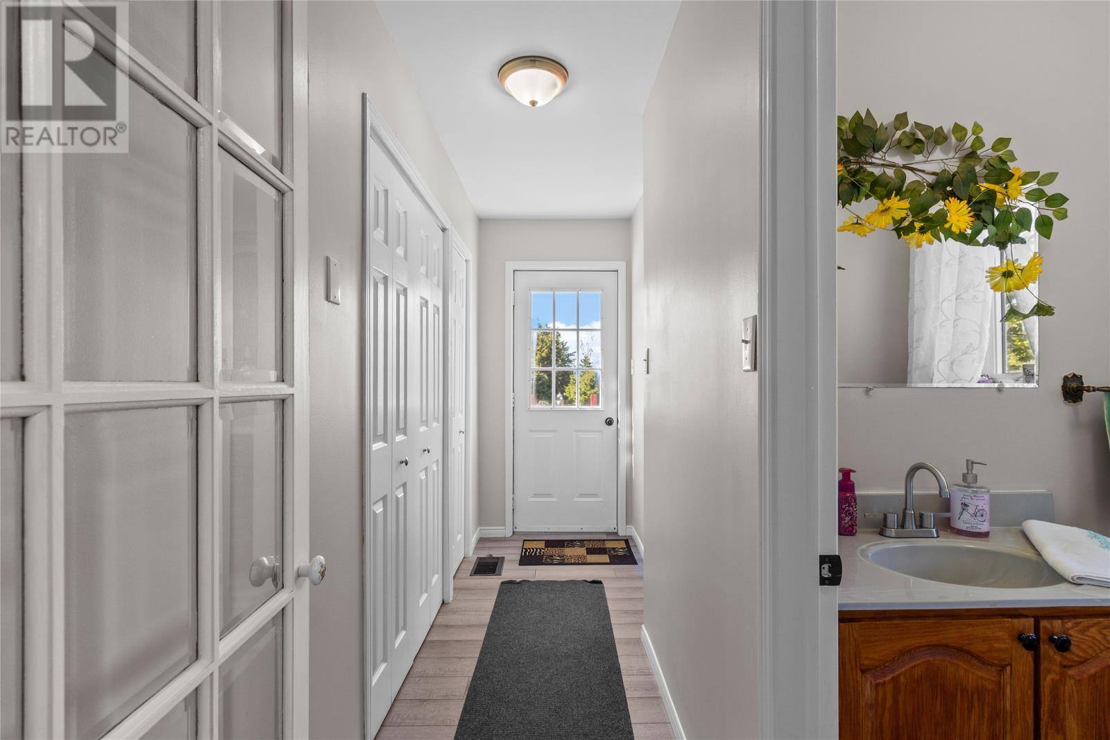 28 Dawes Hill Road, photo 7 of 45