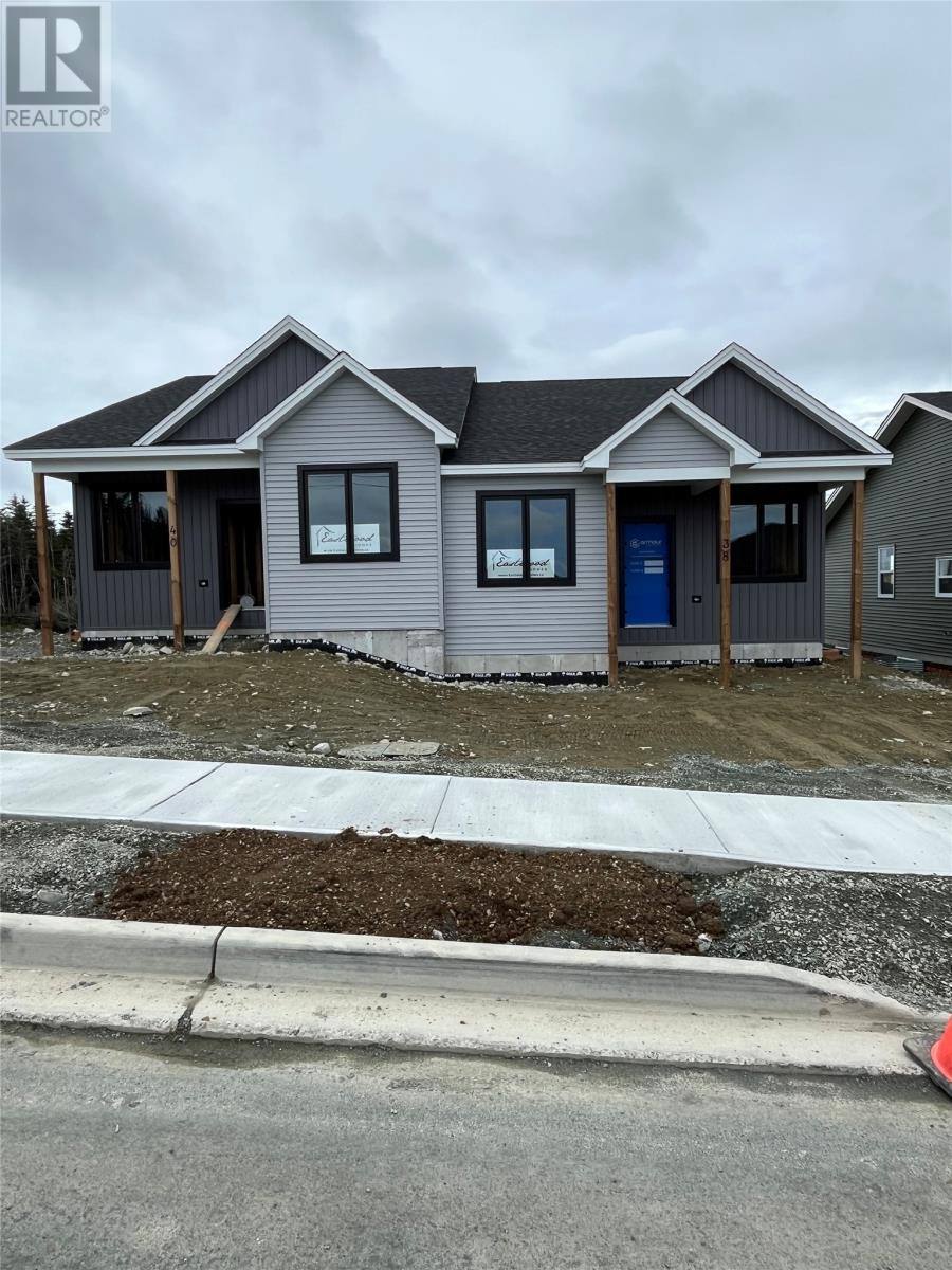 40 Tulip Ridge, photo 1 of 6