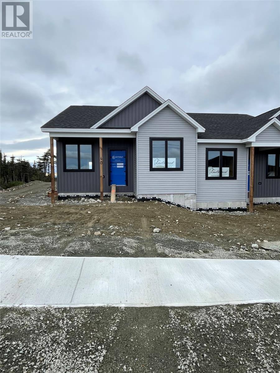40 Tulip Ridge, photo 2 of 6