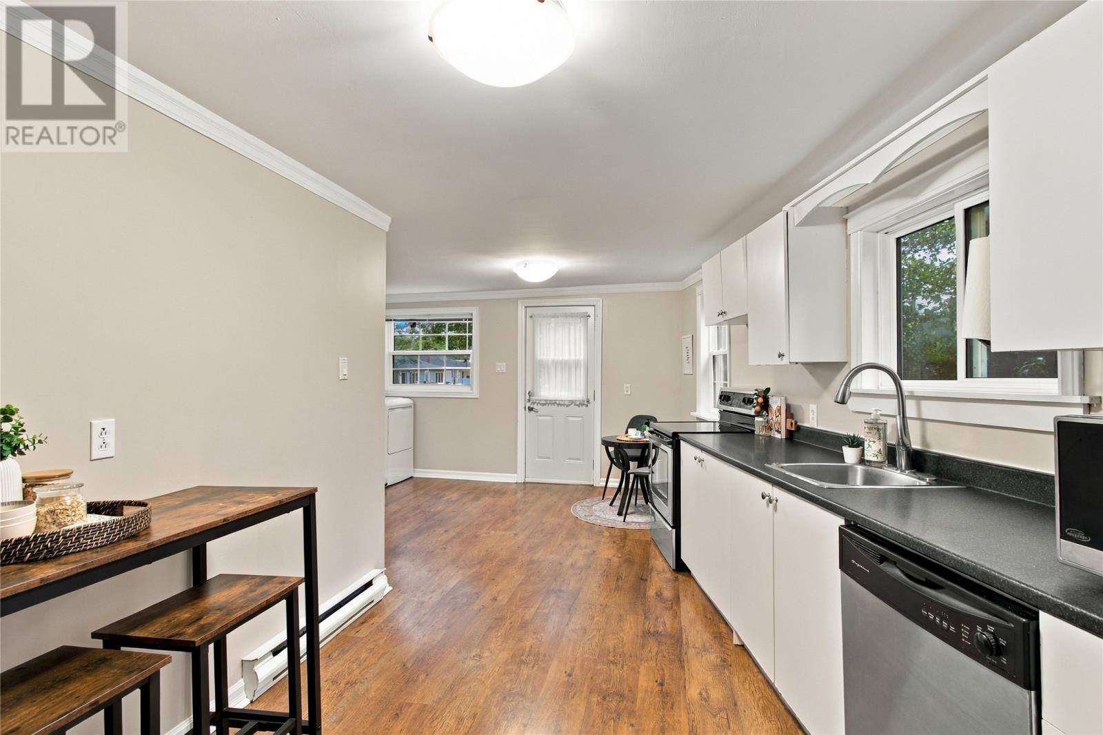 46 Beaumont Street, photo 9 of 27