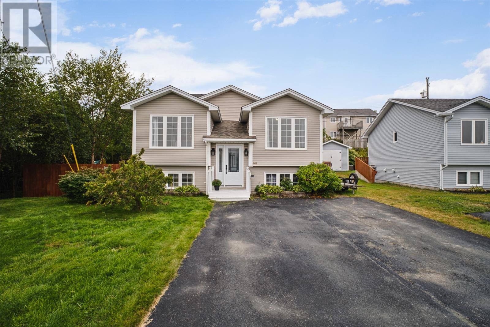161 Lanark Drive, photo 1 of 39