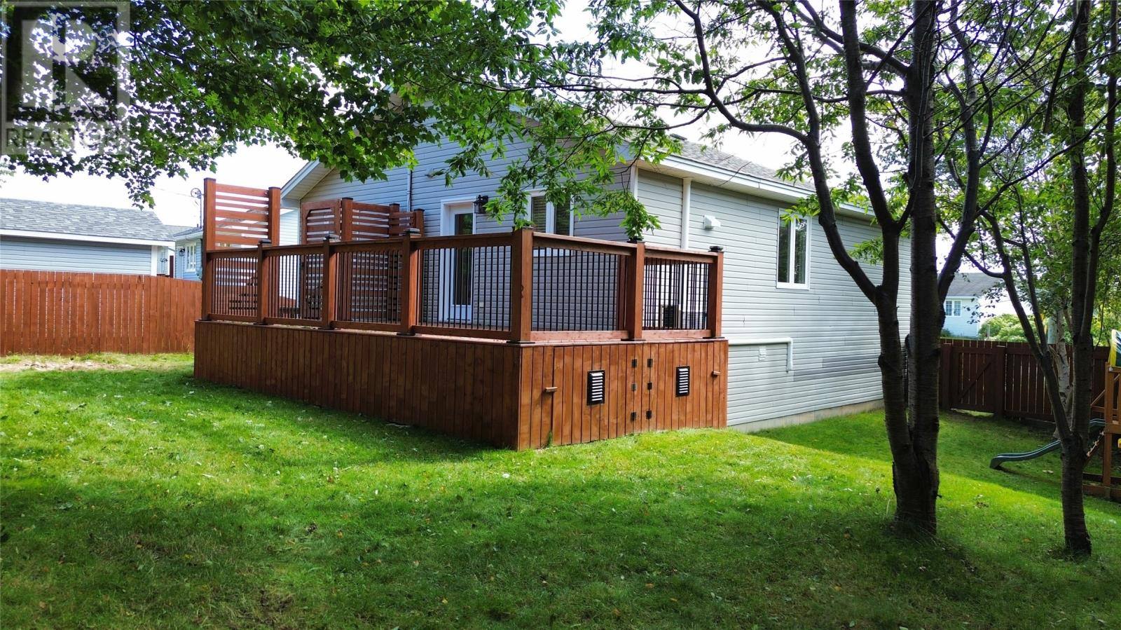 161 Lanark Drive, photo 37 of 39