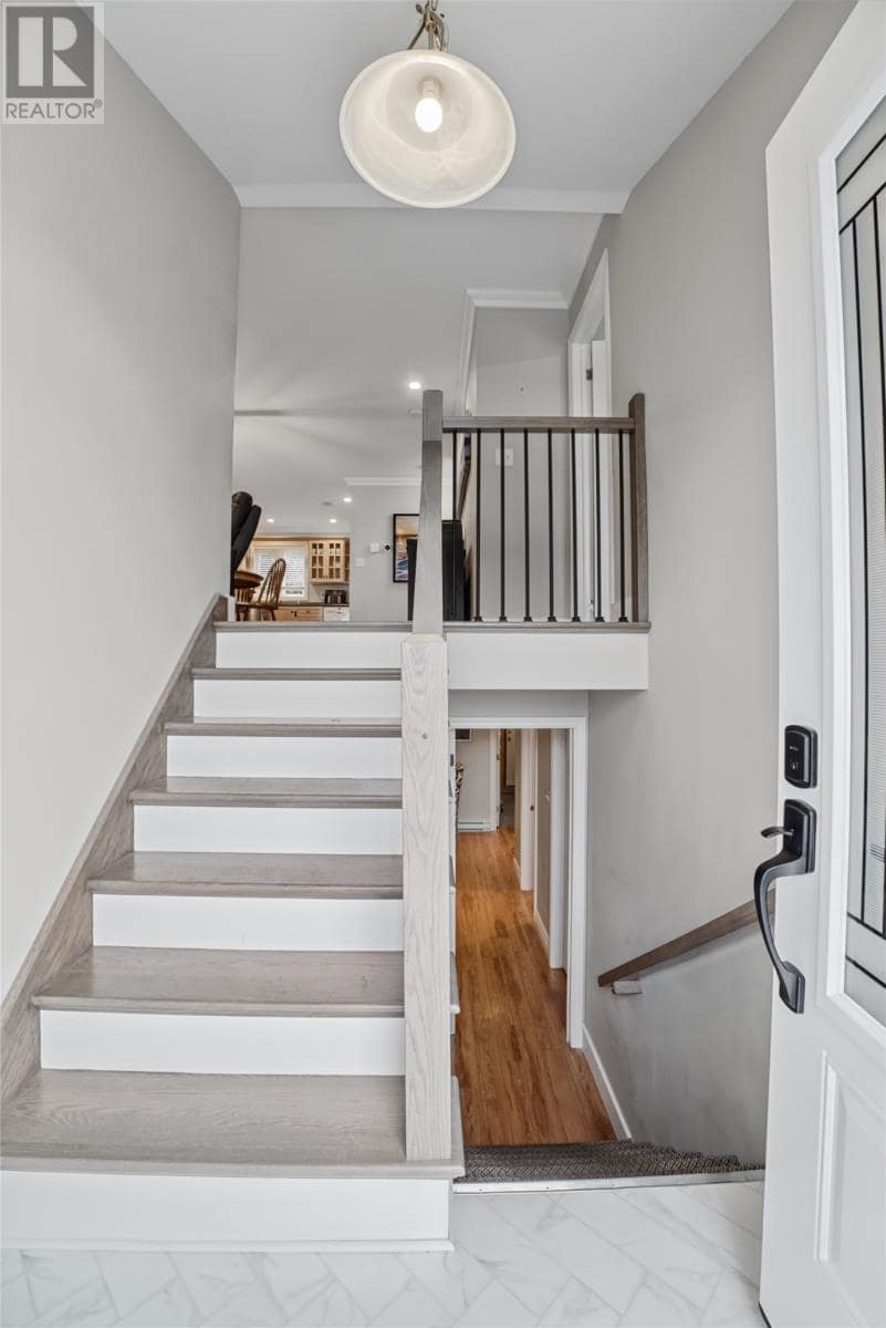 161 Lanark Drive, photo 4 of 39