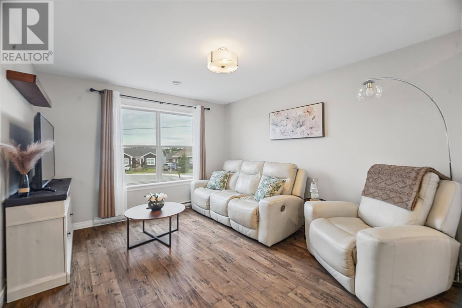 6 Timber Place, photo 4 of 26