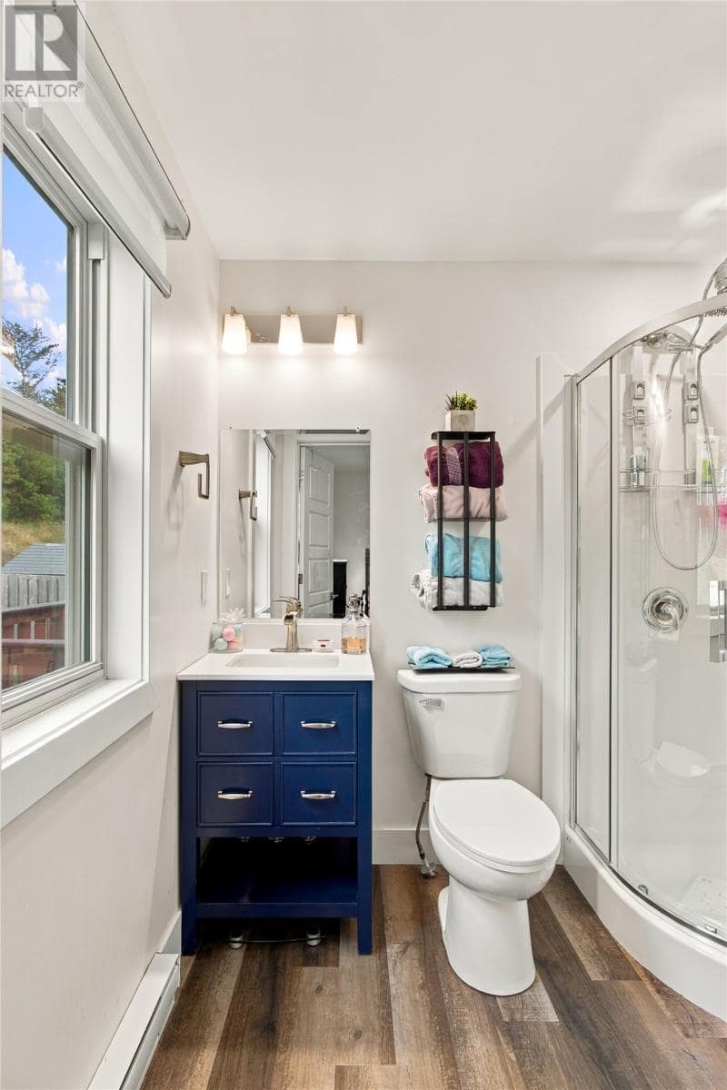 58 Oaken Drive, photo 16 of 36