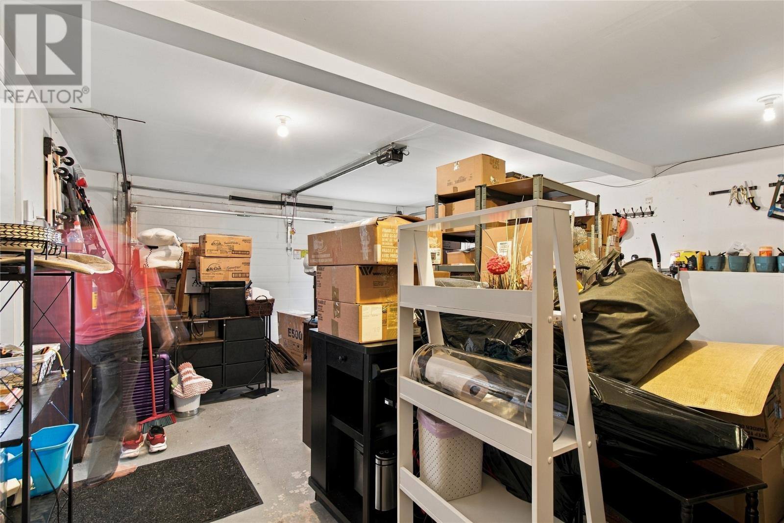 58 Oaken Drive, photo 24 of 36