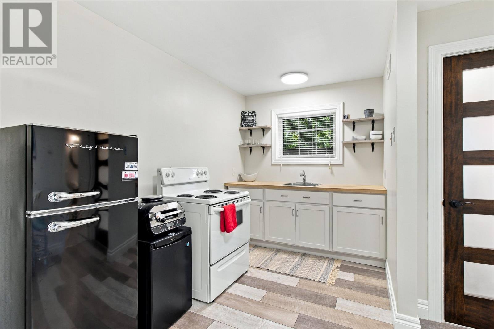 12 Brookfield Road, photo 18 of 46
