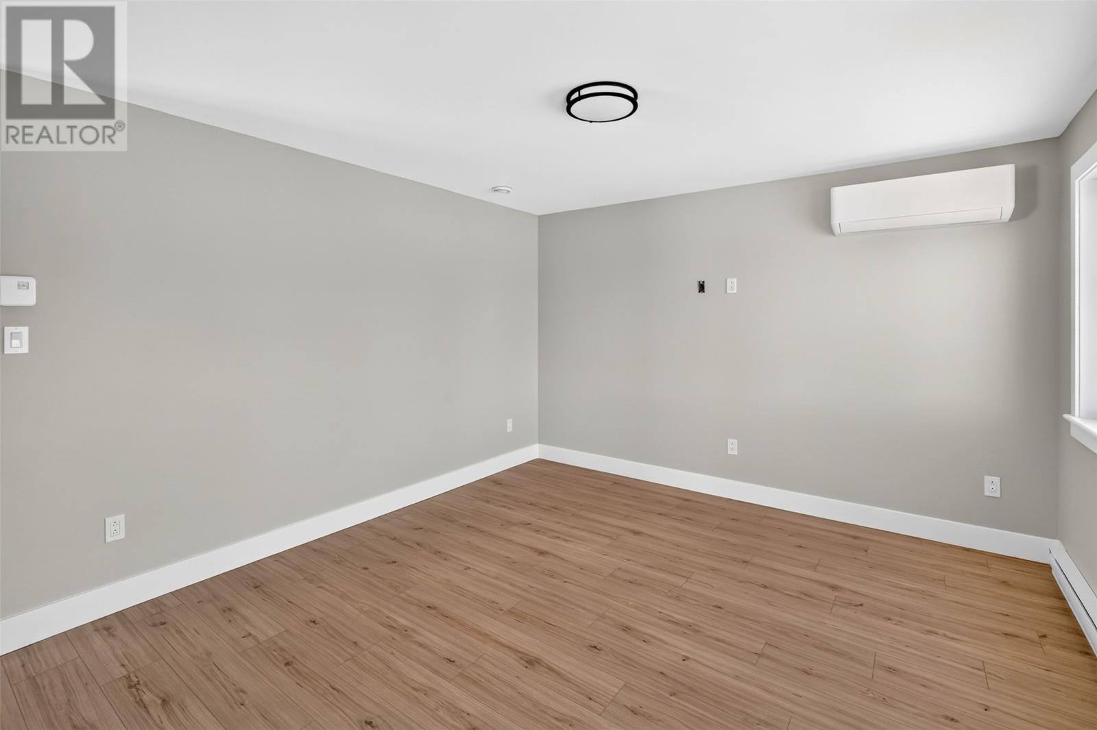 88 Trenton Drive, photo 10 of 20