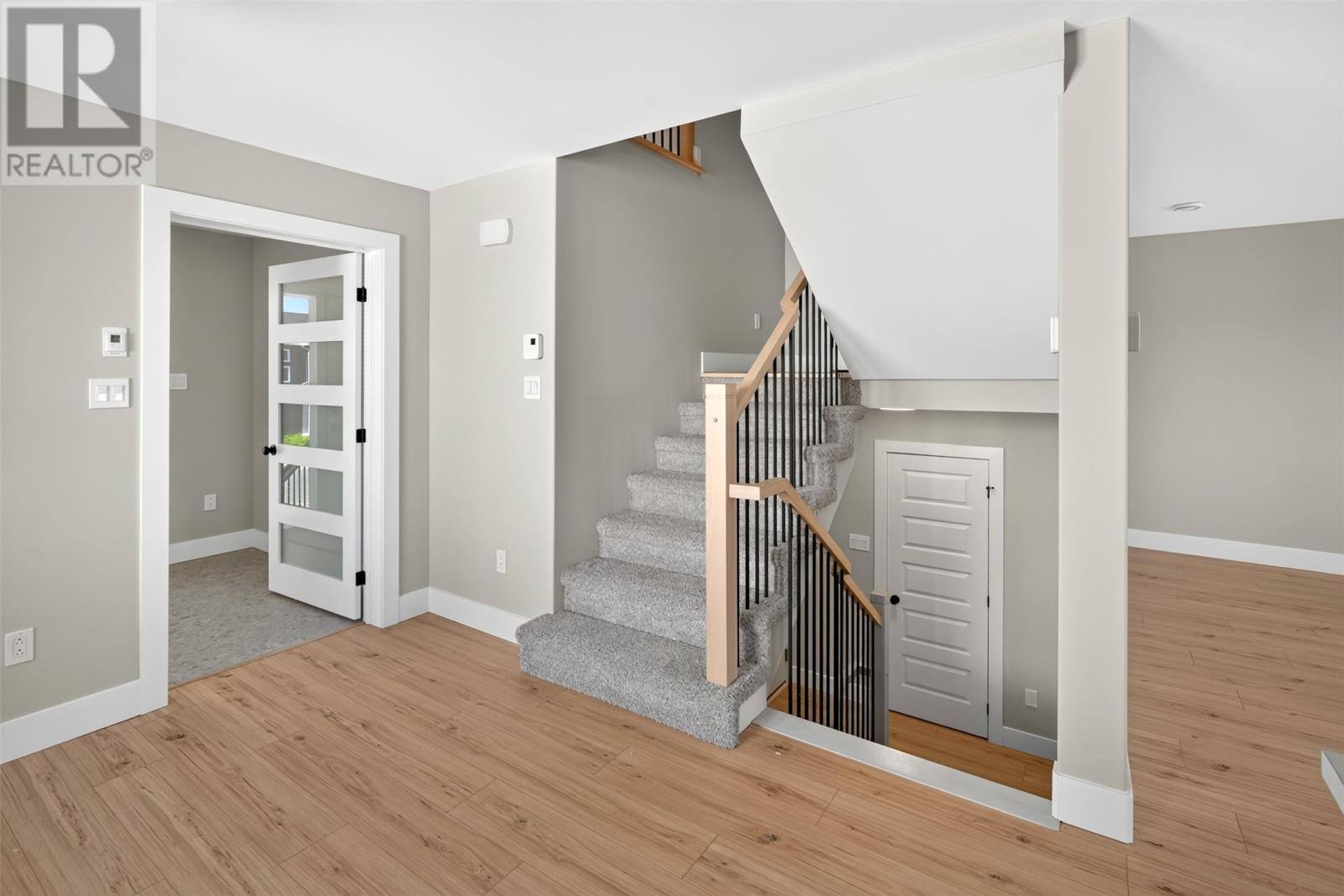 88 Trenton Drive, photo 11 of 20