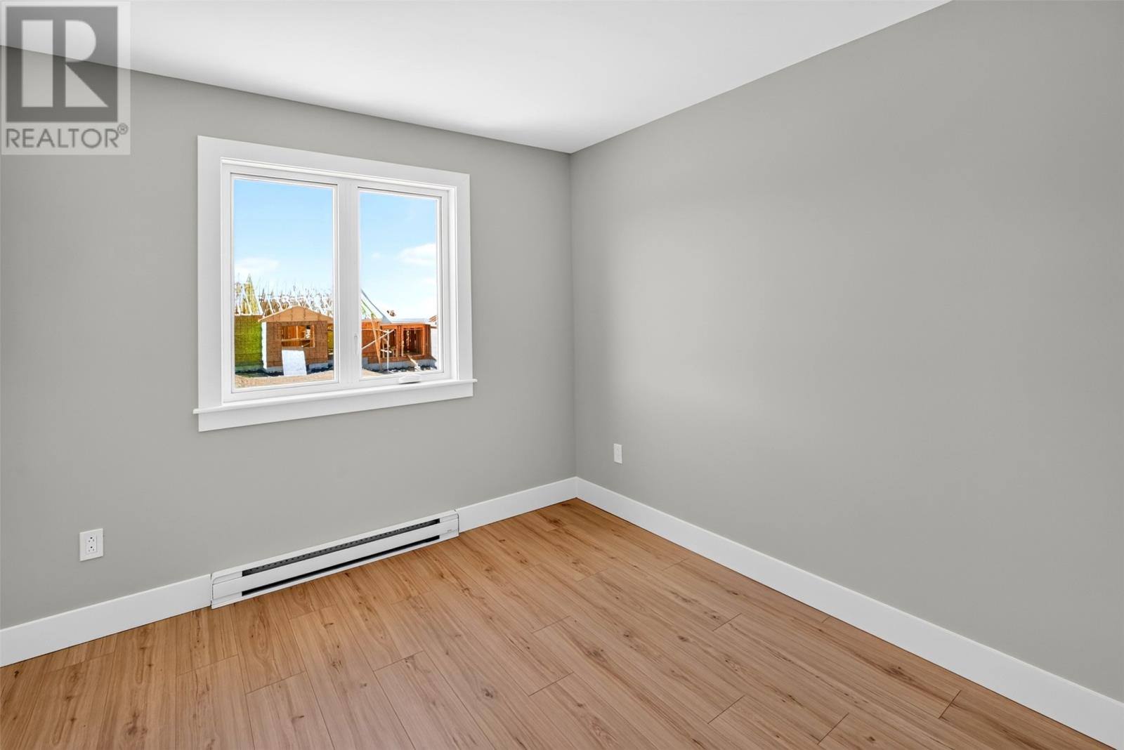88 Trenton Drive, photo 16 of 20