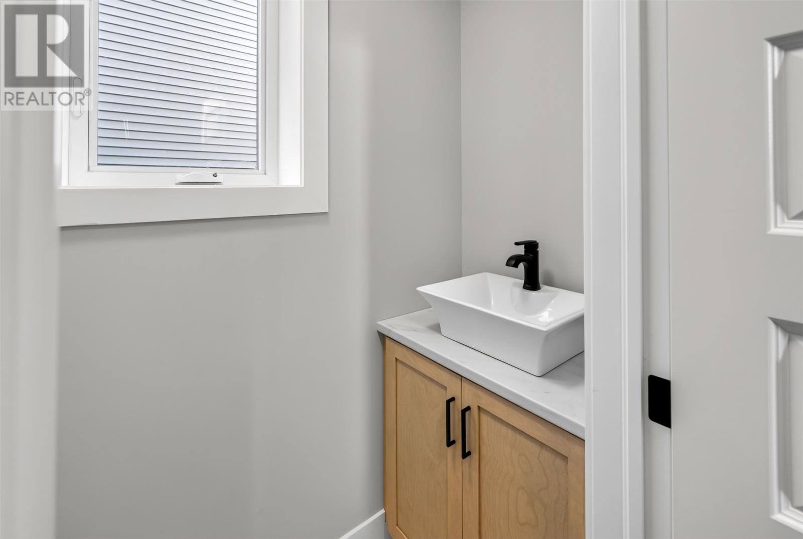 88 Trenton Drive, photo 19 of 20
