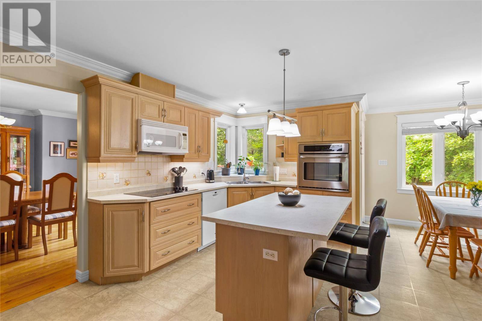 48 Squires Avenue, photo 15 of 49