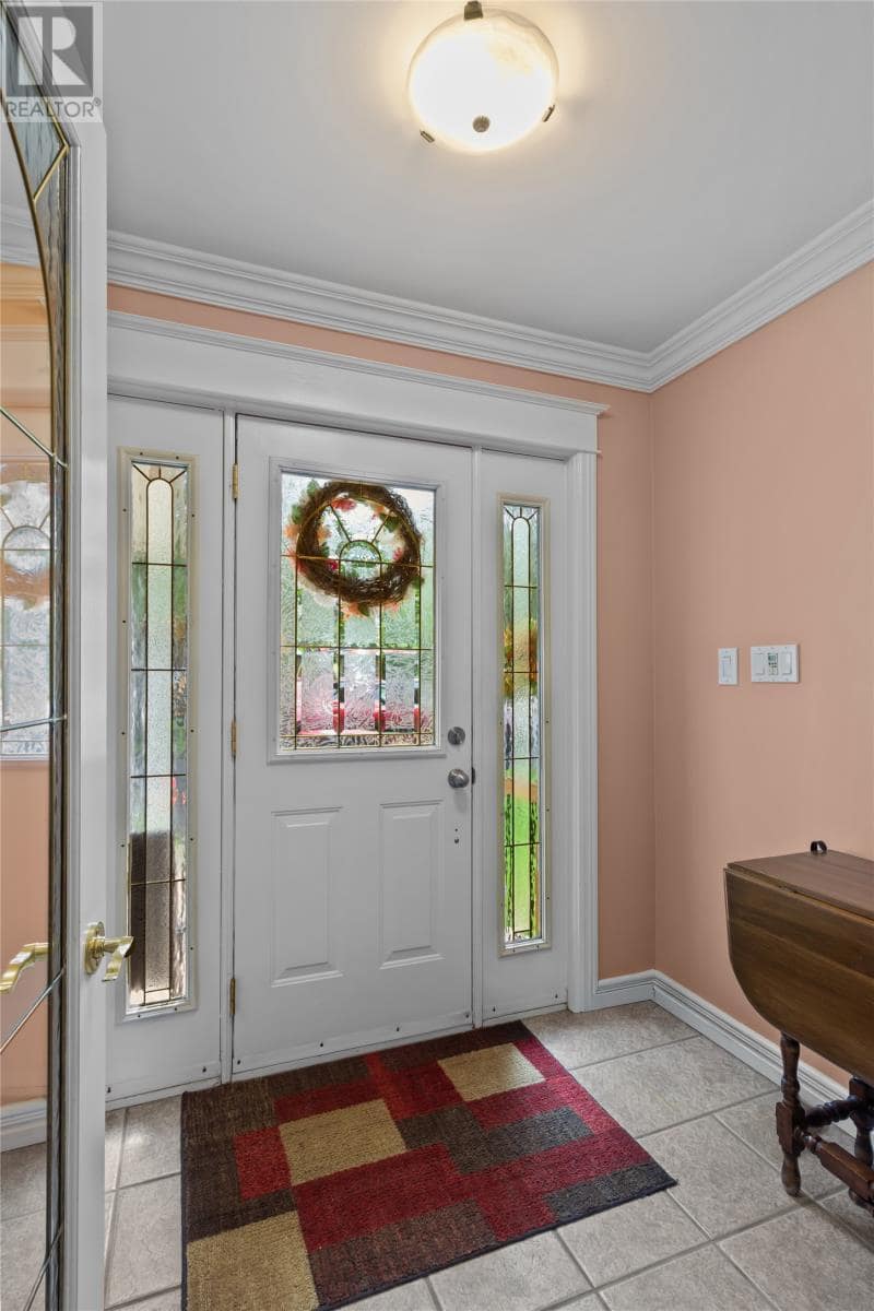 48 Squires Avenue, photo 8 of 49