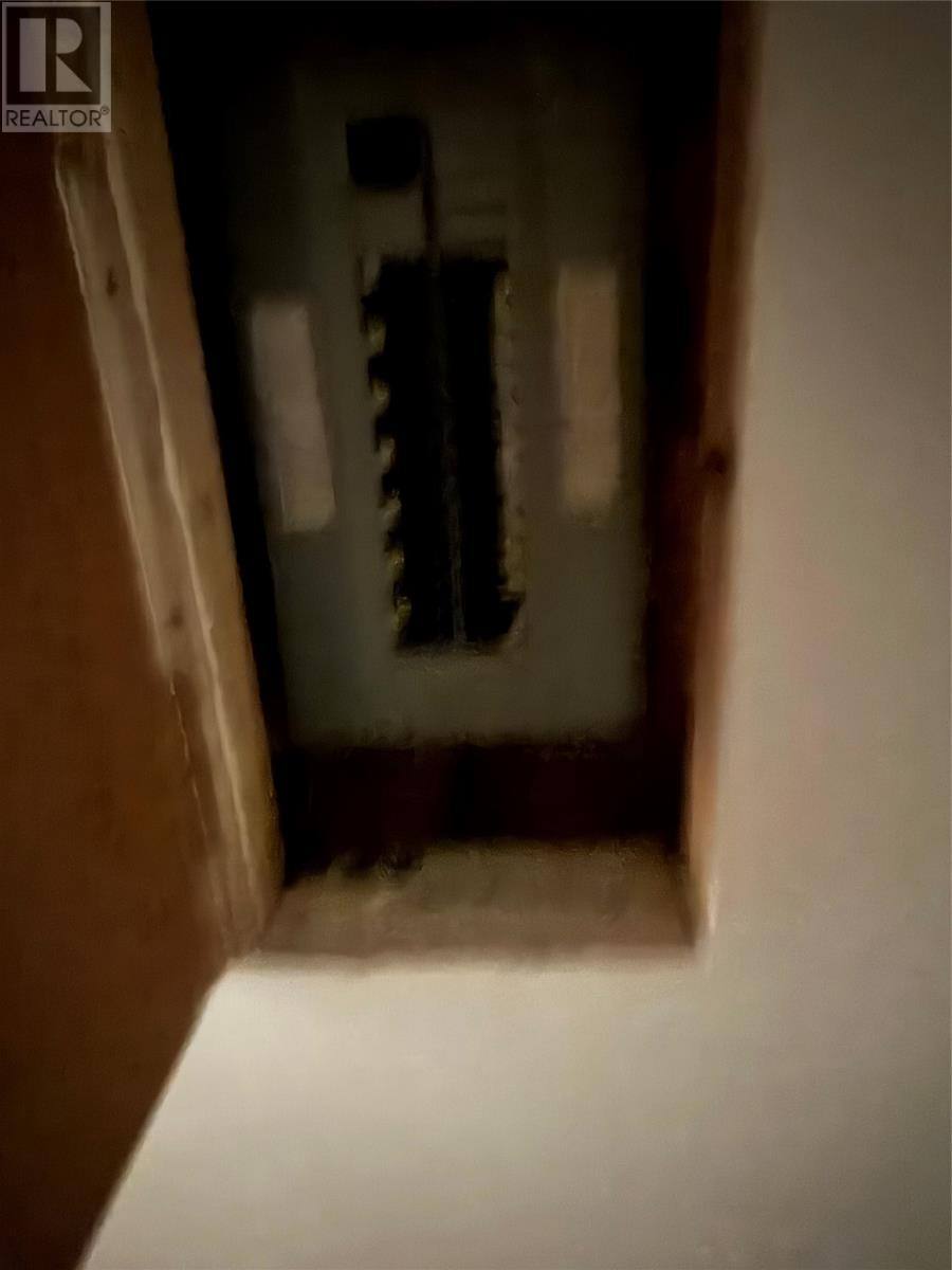 30 Monroe Street, photo 9 of 24