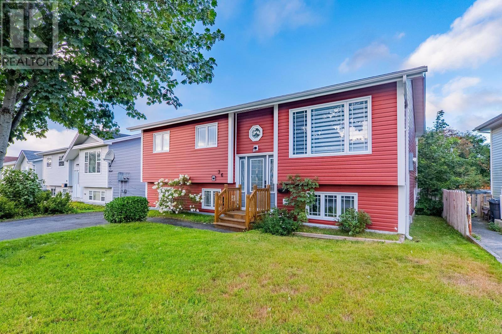 36 Moores Drive, photo 1 of 48