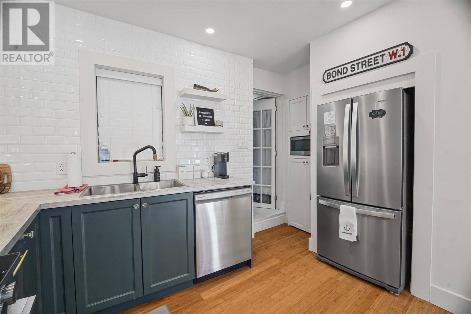 112 Bond Street, photo 10 of 27