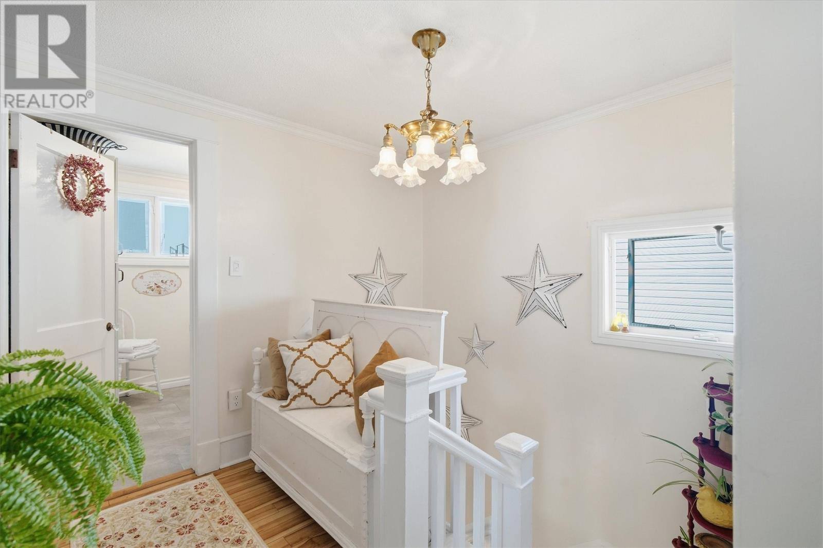 213 Pennywell Road, photo 15 of 34