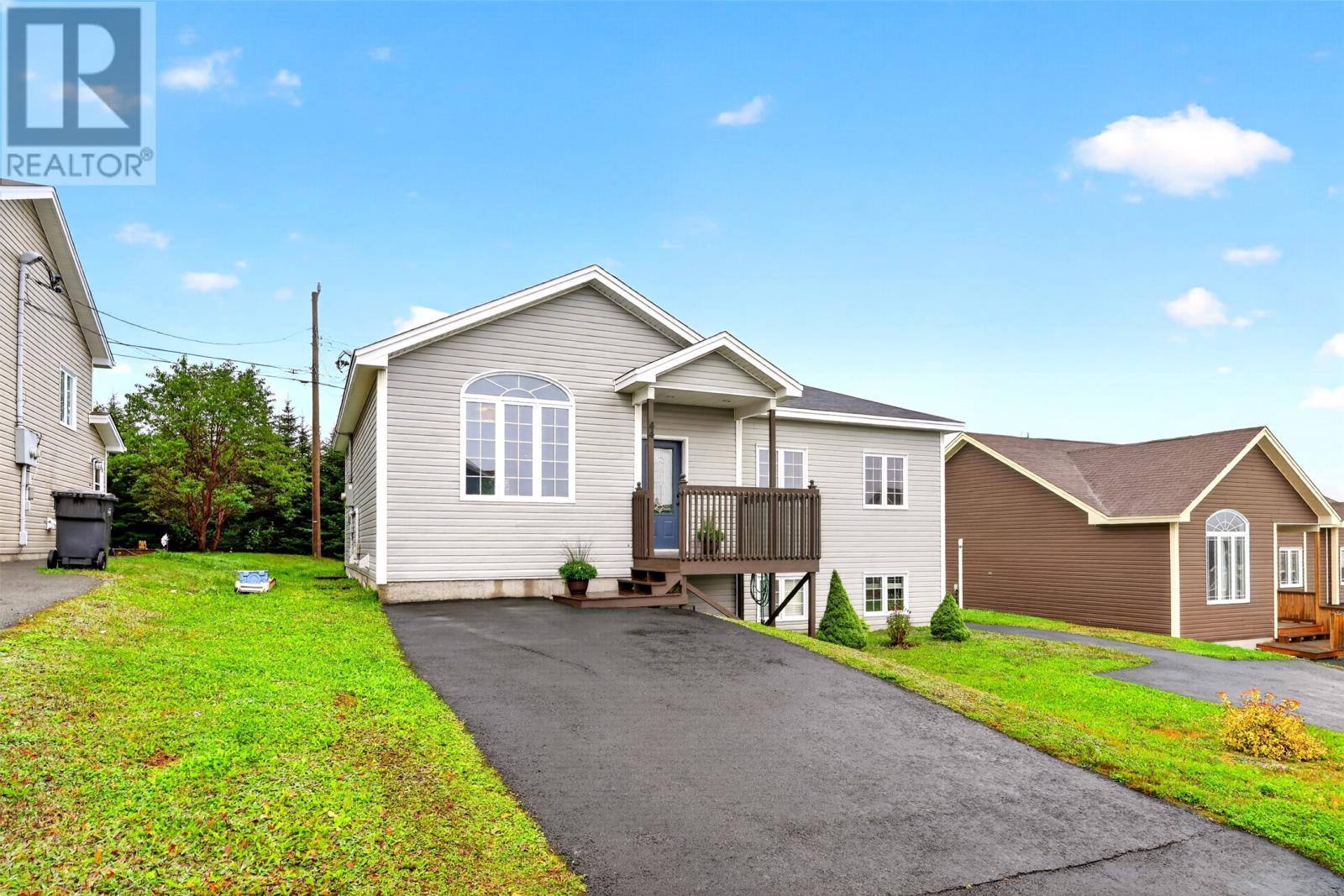 44 Seascape Drive, photo 2 of 37