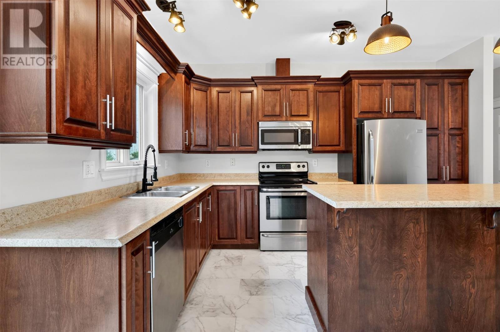 44 Seascape Drive, photo 7 of 37