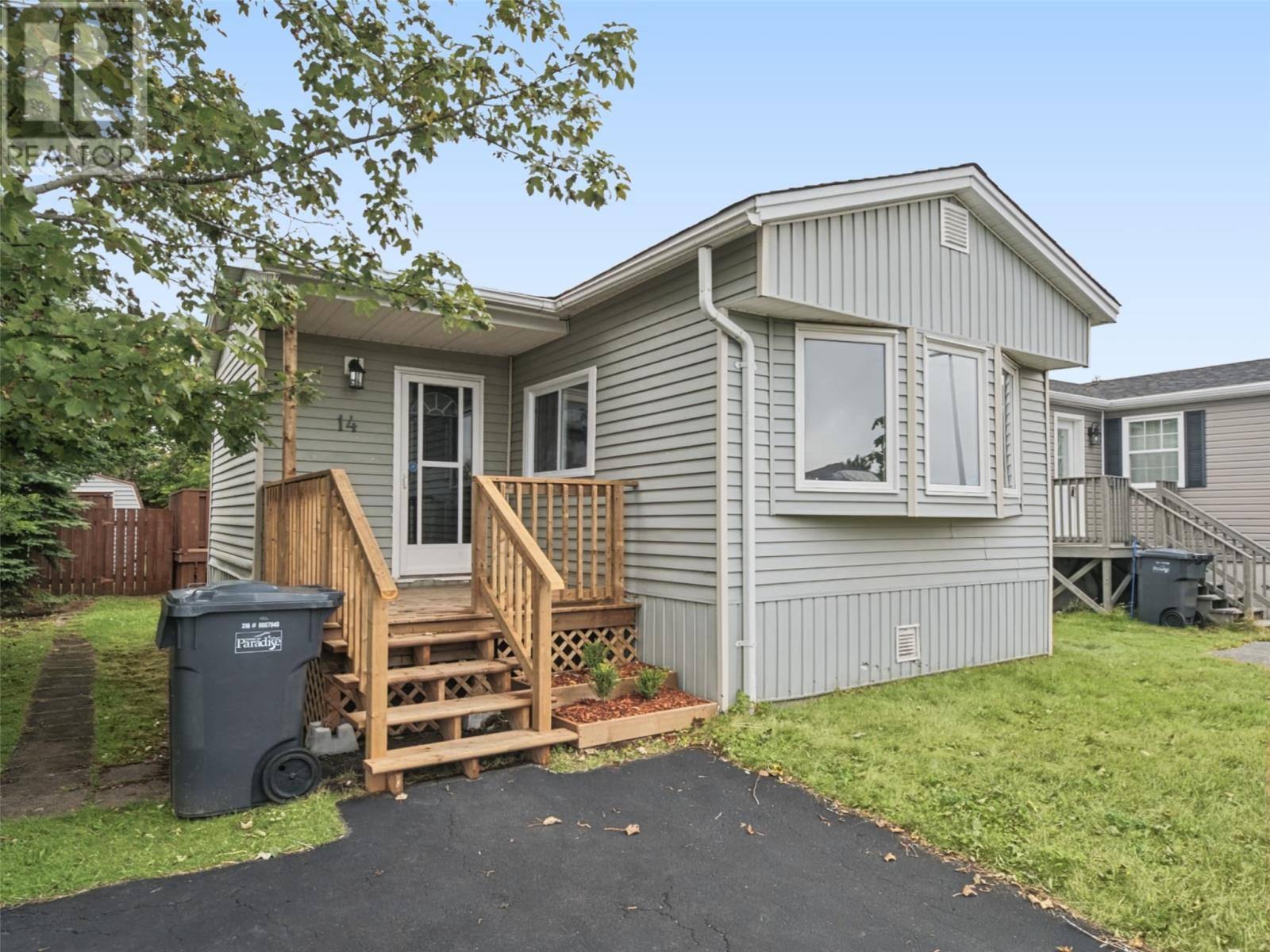 14 Ashgrove Drive, photo 2 of 21