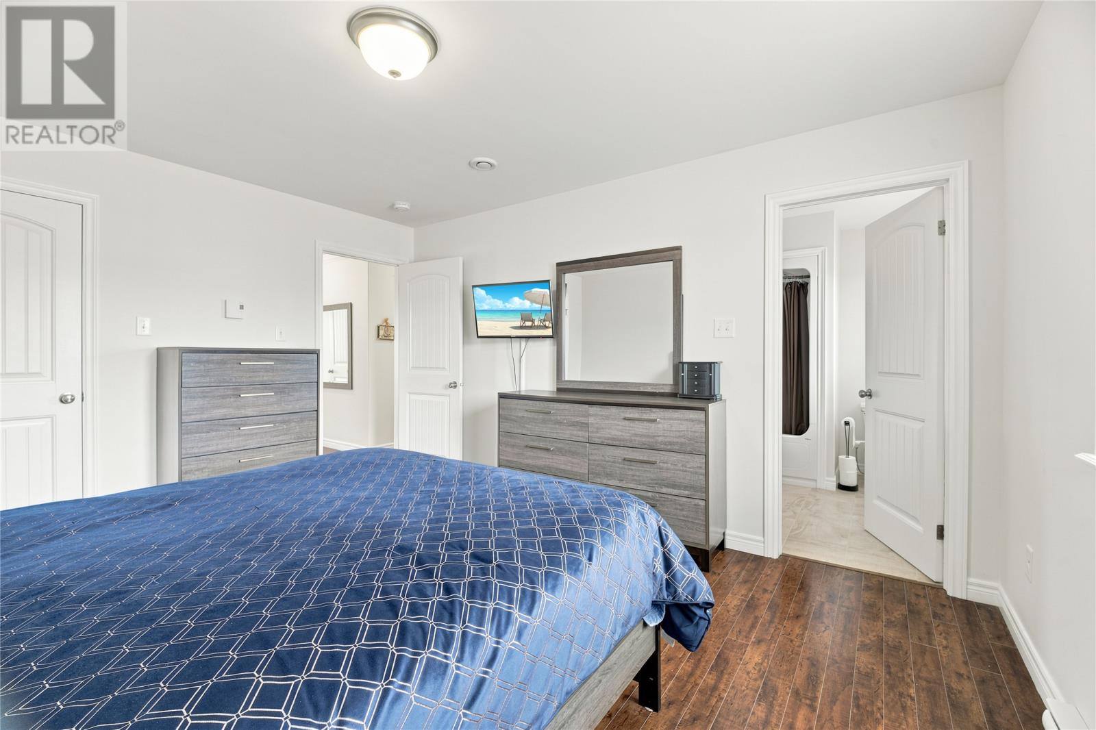48 DAUNTLESS Street, photo 13 of 30