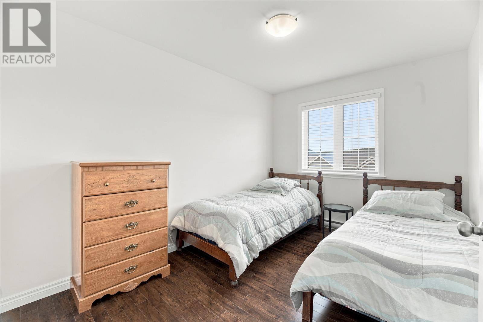 48 DAUNTLESS Street, photo 16 of 30
