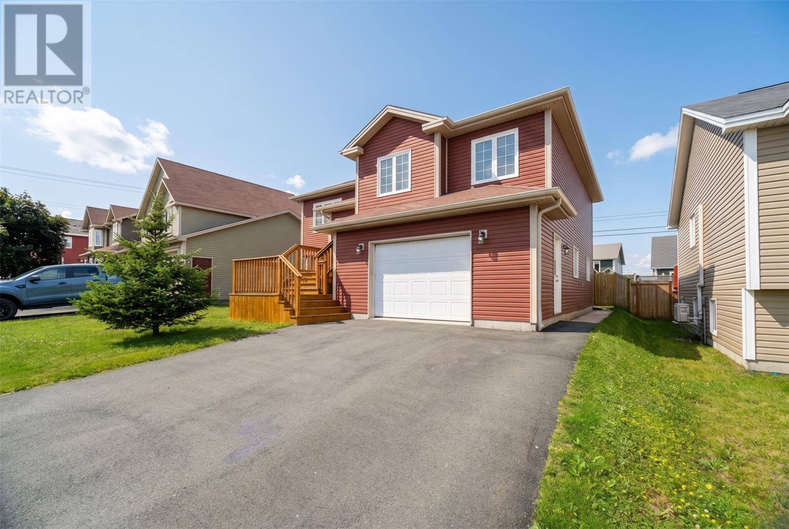 48 DAUNTLESS Street, photo 3 of 30