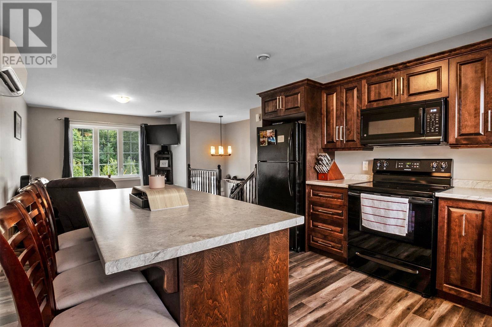 5 Chatwood Crescent, photo 10 of 38