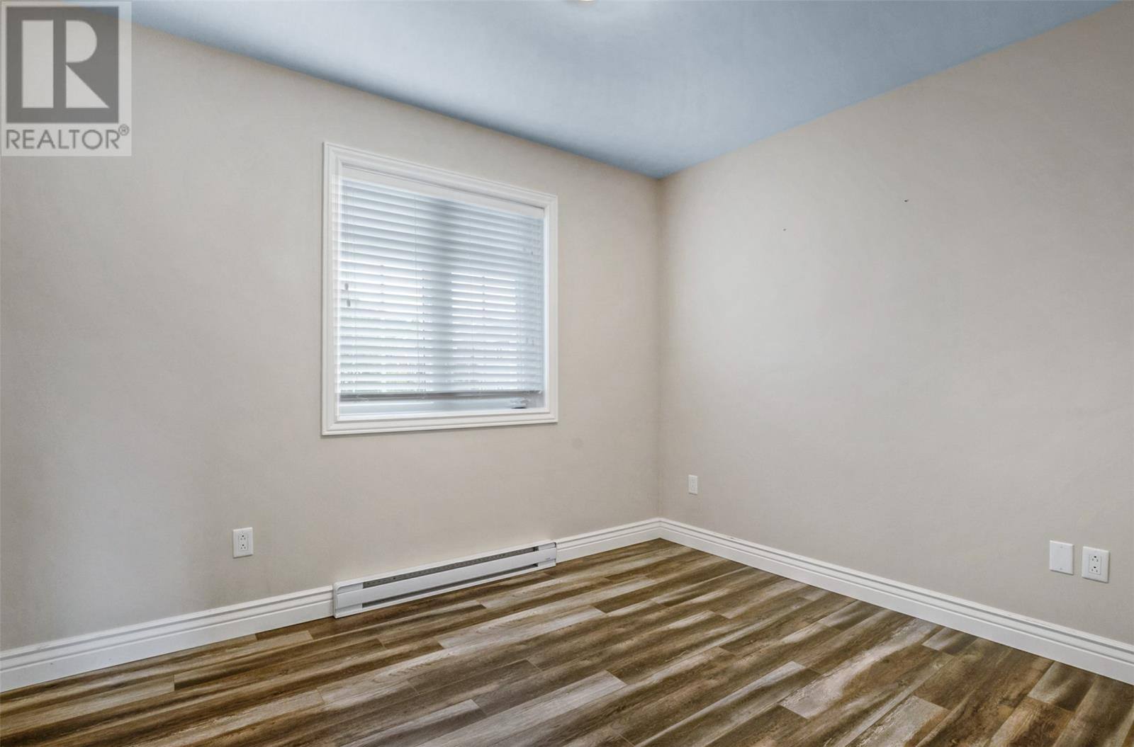 5 Chatwood Crescent, photo 13 of 38