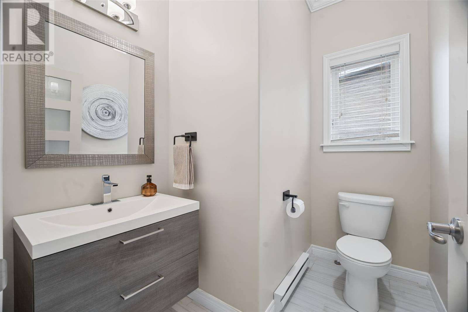18 Challenger Crescent, photo 10 of 34