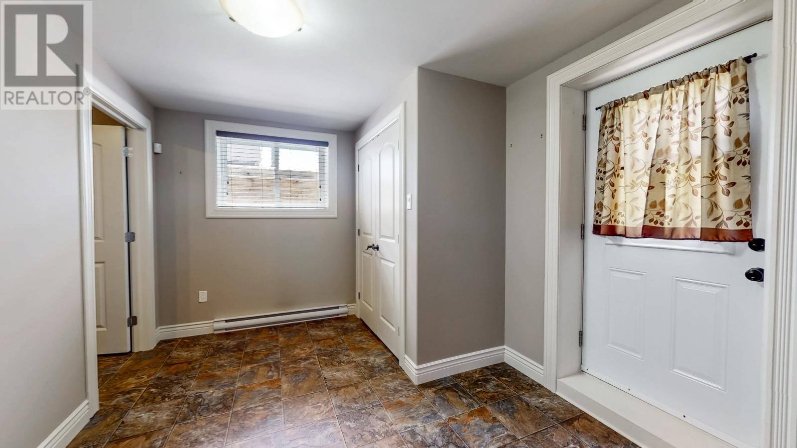 111 Cheeseman Drive, photo 39 of 49