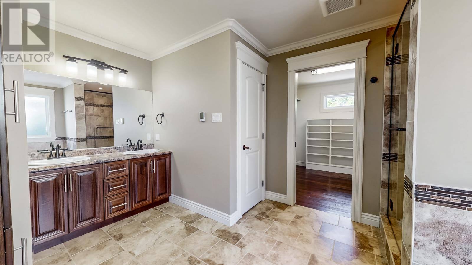 111 Cheeseman Drive, photo 32 of 49
