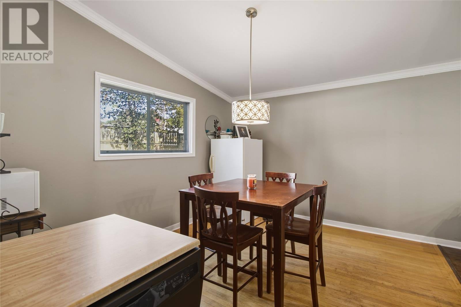 48 Amherst Heights, photo 10 of 30