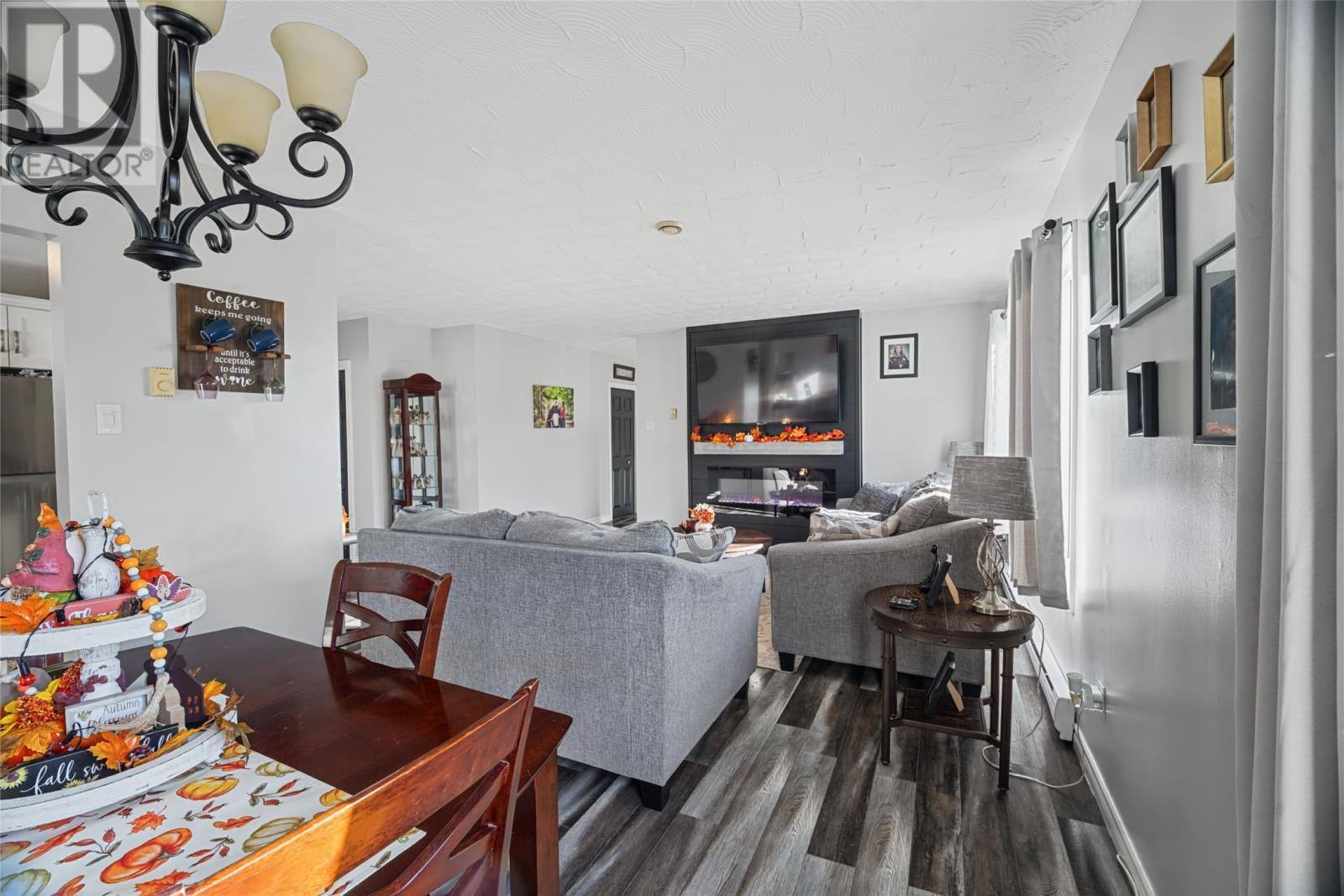31 Princeton Crescent, photo 5 of 31