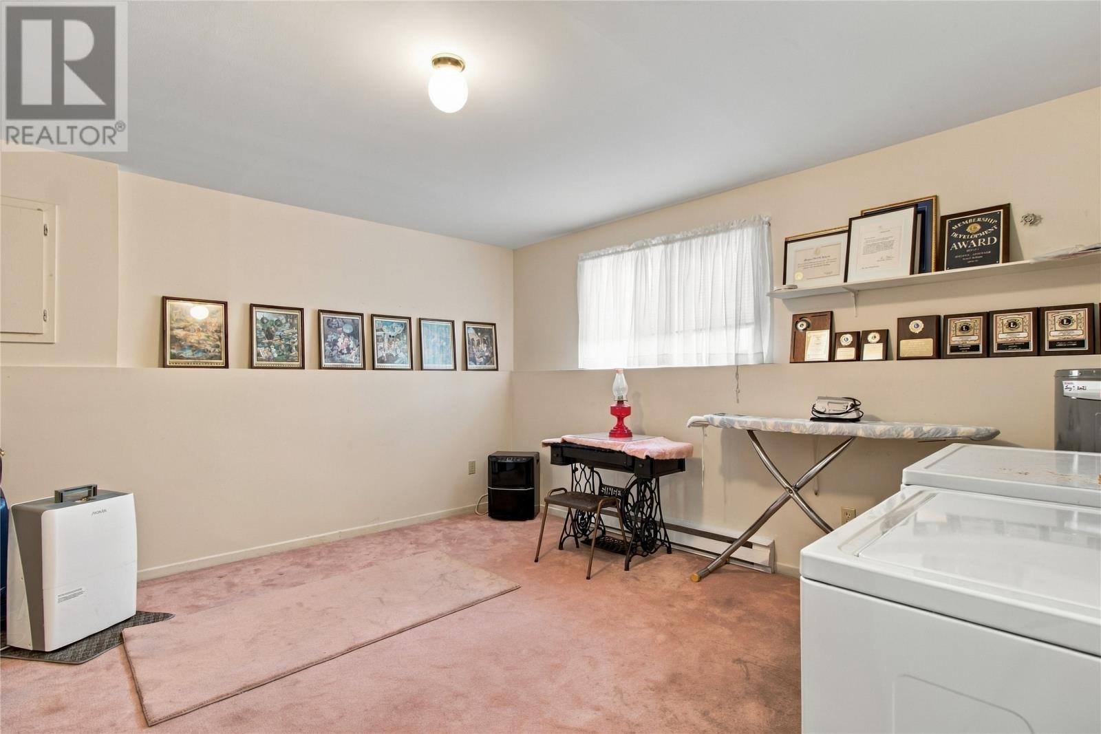 87 Guzzwell Drive, photo 15 of 37