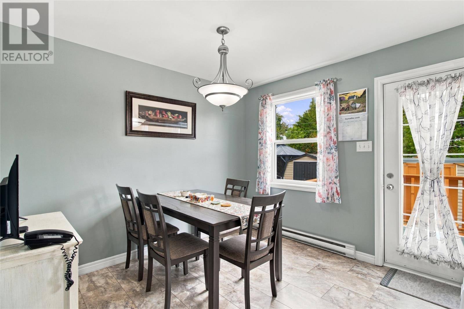 176 Green Acre Drive, photo 10 of 25