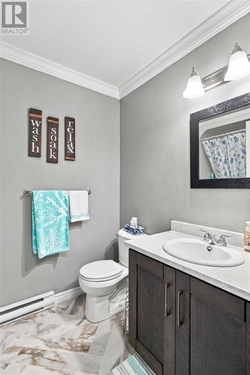 176 Green Acre Drive, photo 16 of 25