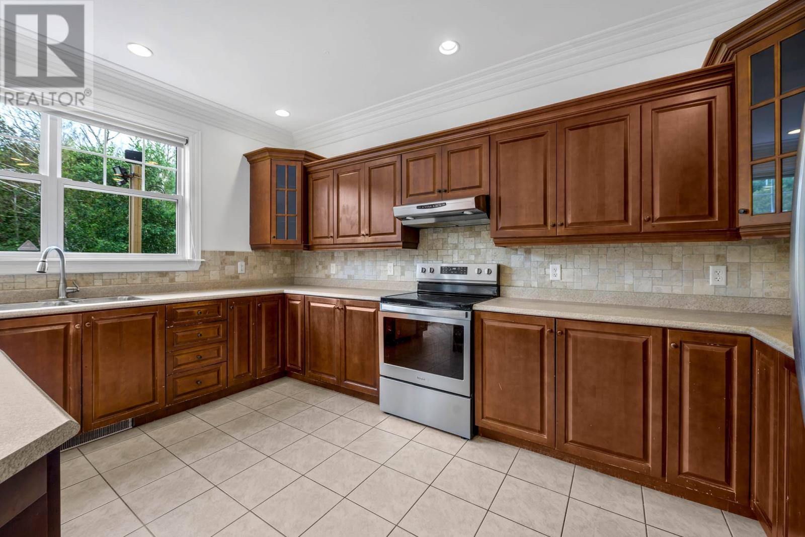 101 Waterford Bridge Road, photo 15 of 47