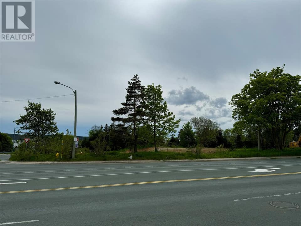 147-149 Thorburn Road, photo 2 of 3
